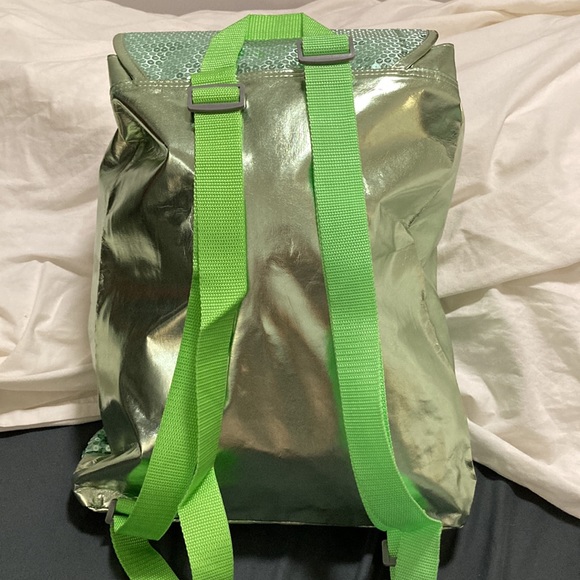- Nwot kids sparkly back pack - Picture 2 of 5